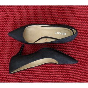 Old Navy Sueded Mid-Heel Pointy-Toe Pumps